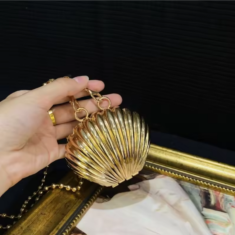 Fancy clutches