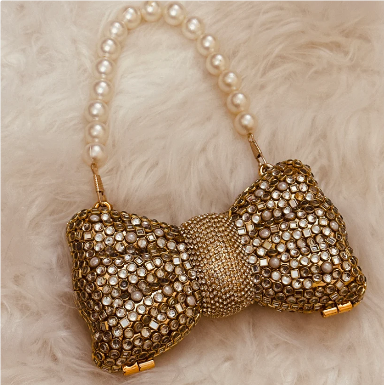 Pearl Bow Clutch — Ryndra